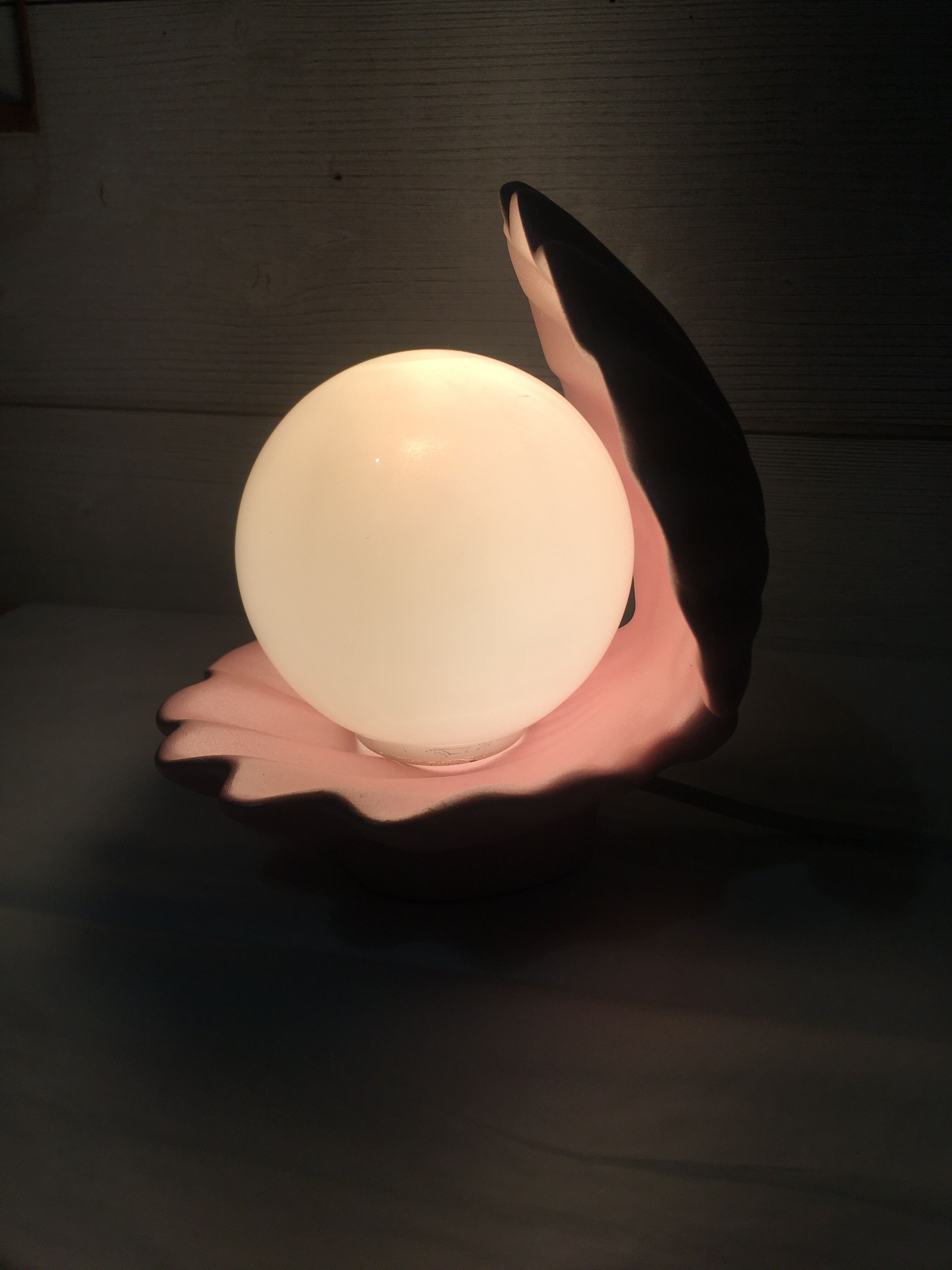 Iridescent pink shell lamp