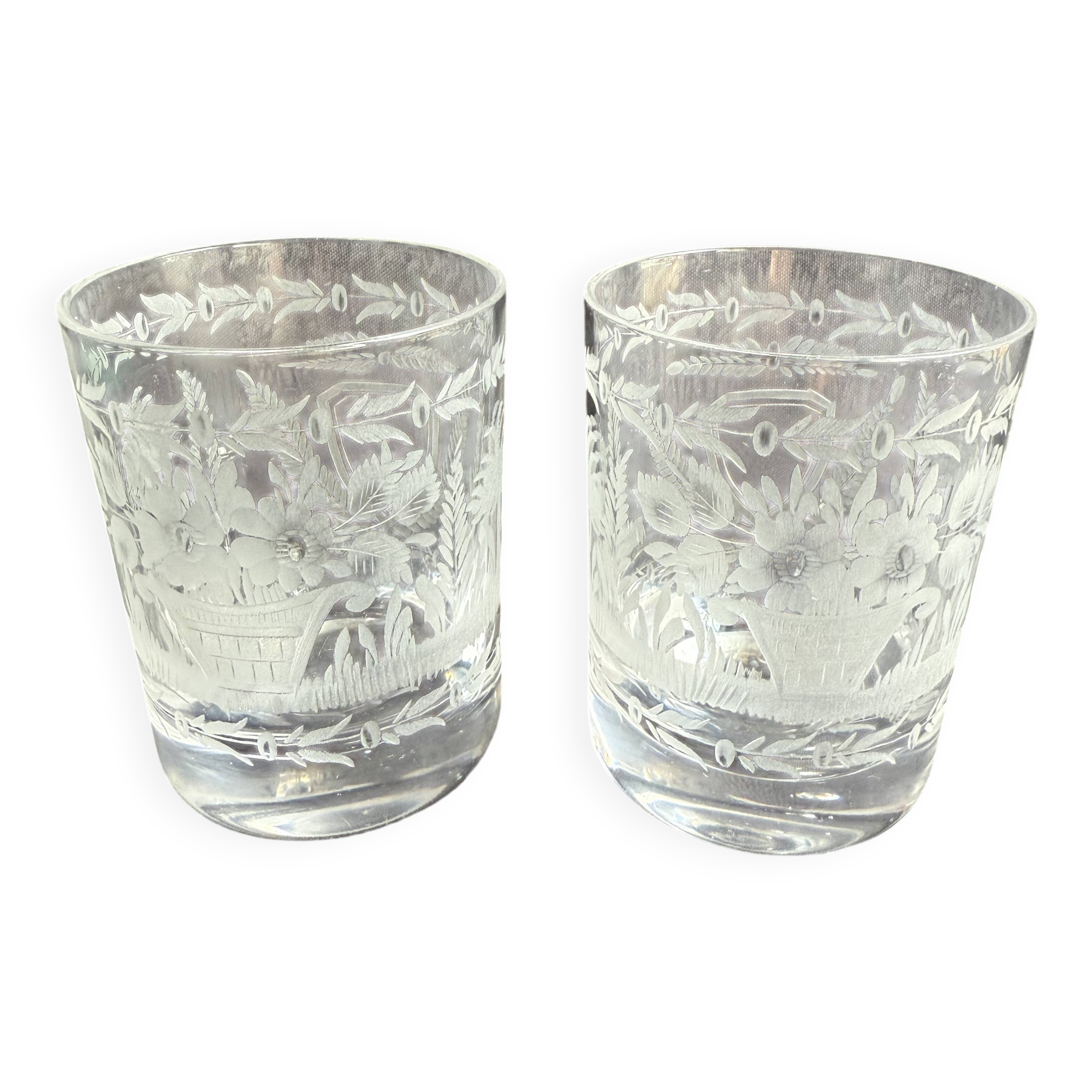 2 Whiskey Glasses – Engraved Crystal