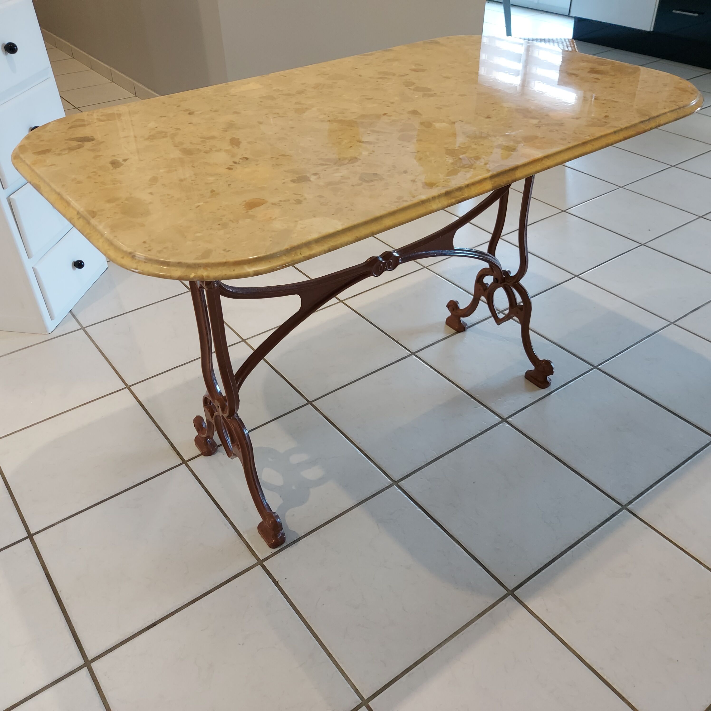 Bistro table vintage marble