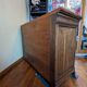 Commode en chêne blond mouluré