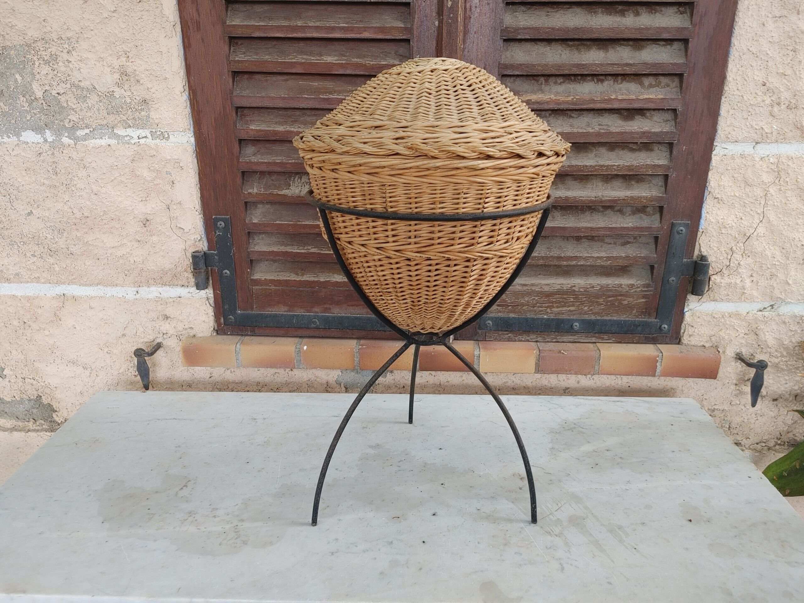 Vintage rattan worker, wrought iron tripod base, 60s