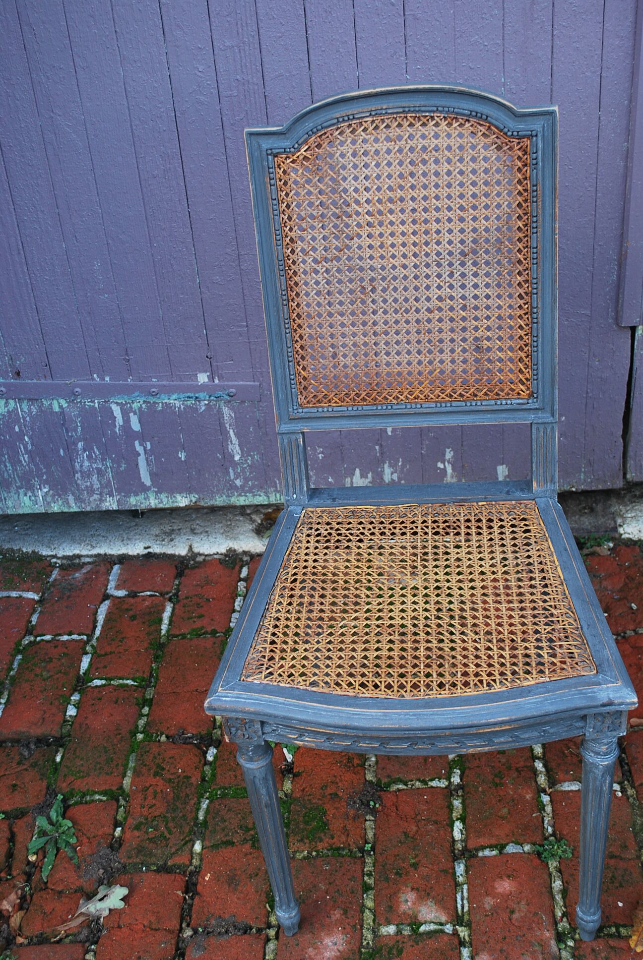 Duo of vintage chairs patinated