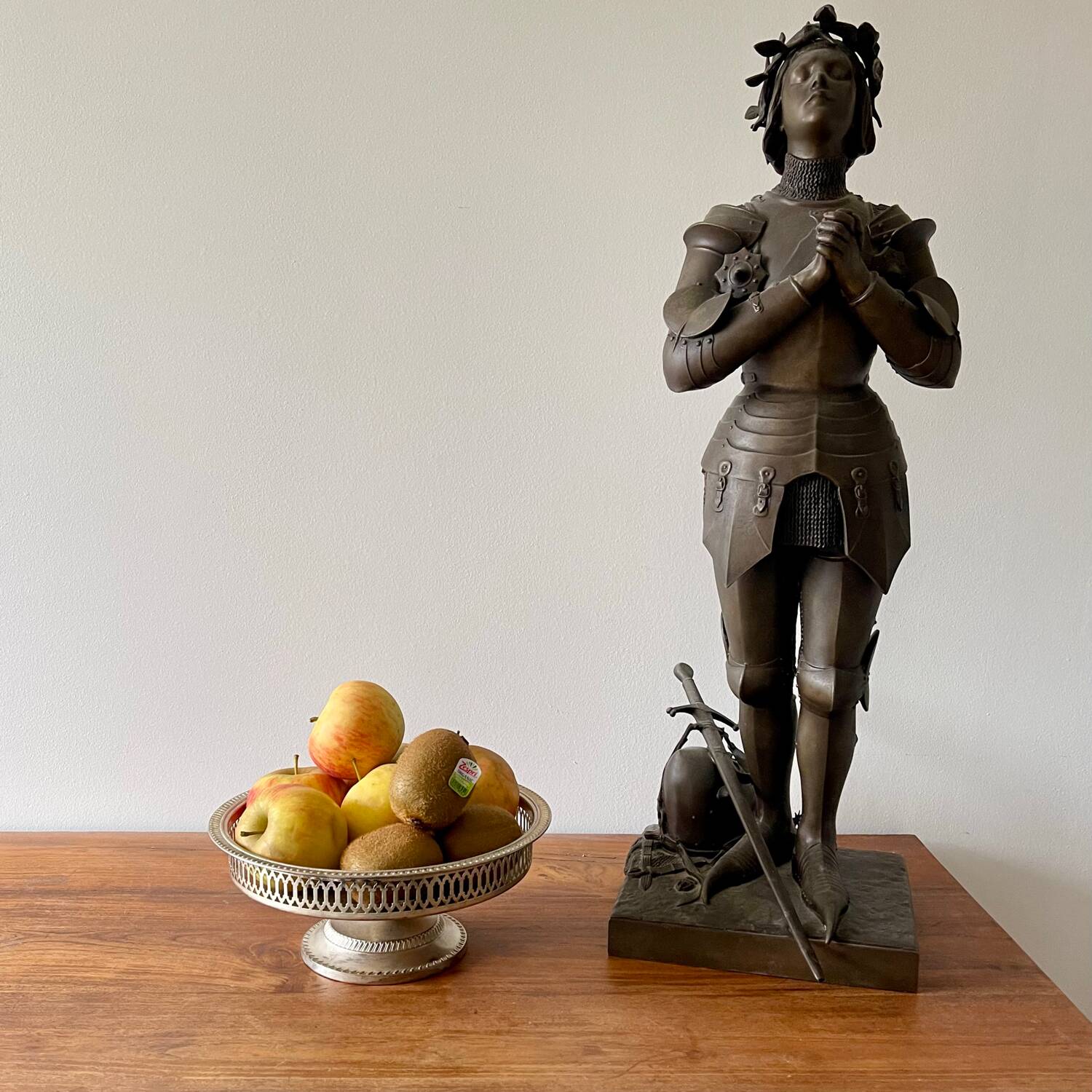 Silver-plated fruit bowl