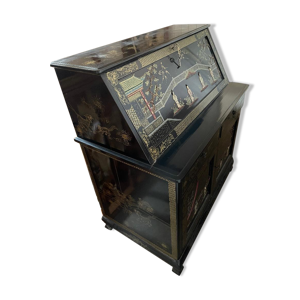 bureau secrétaire asiatique