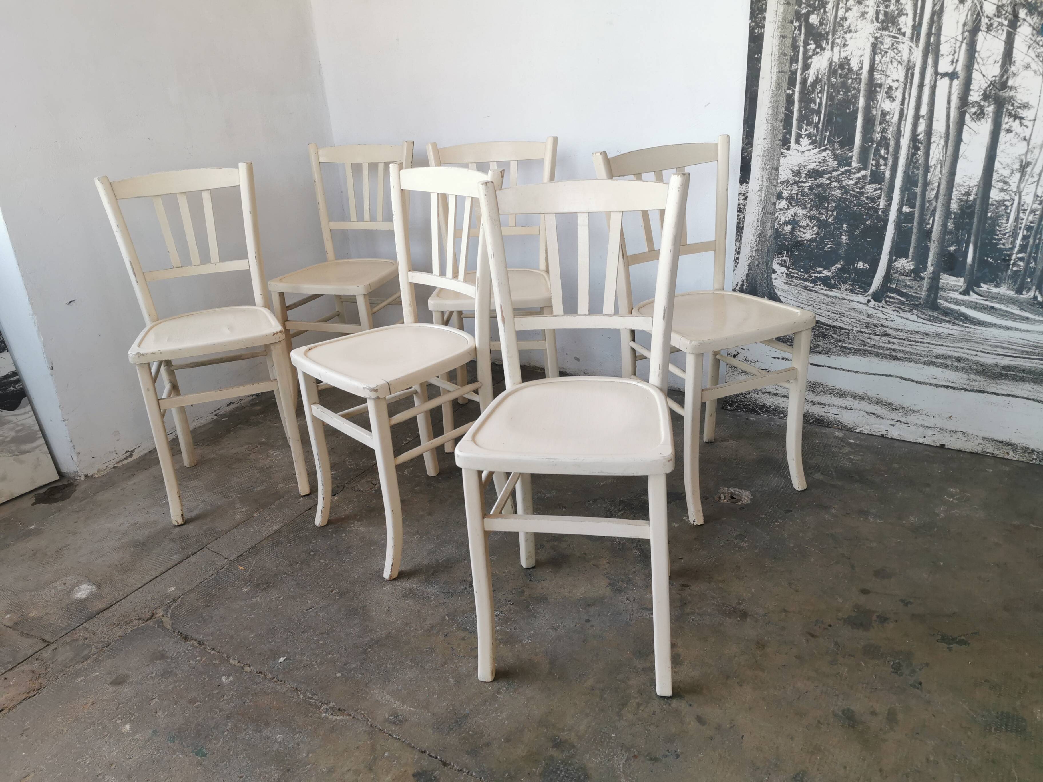 Set de 6 chaises bistrot vintages blanches
