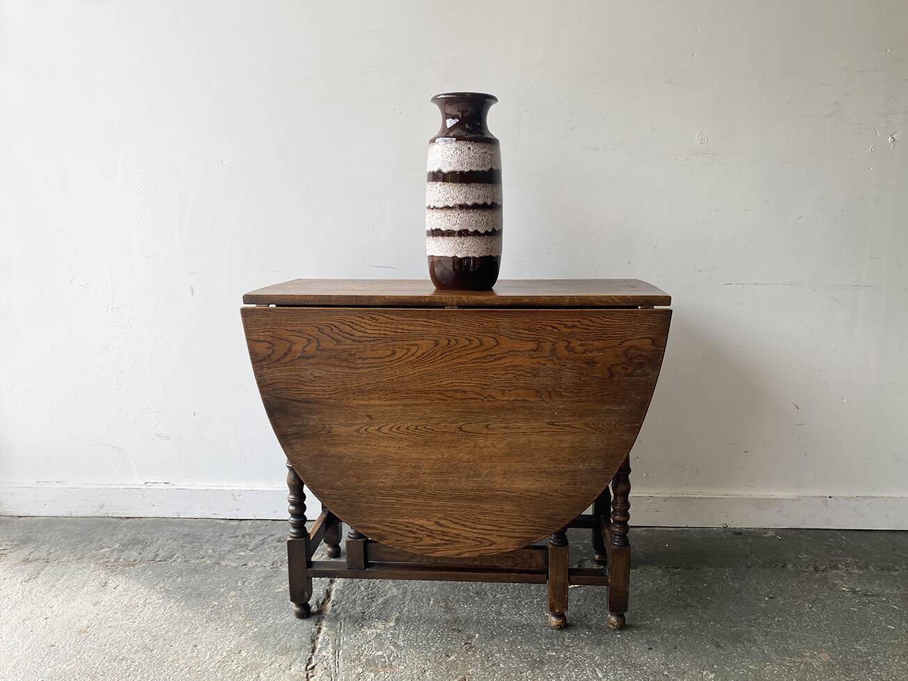 Antique Oak Drop Leaf Gate-leg Table with Barley Twist Legs