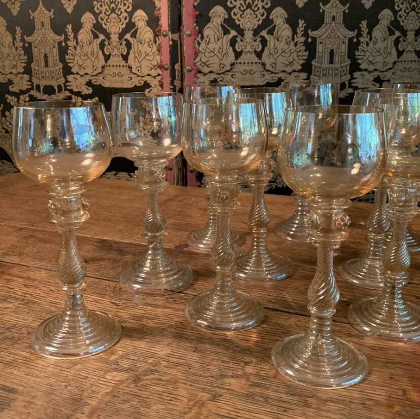 Suite of 12 Moselle wine glasses