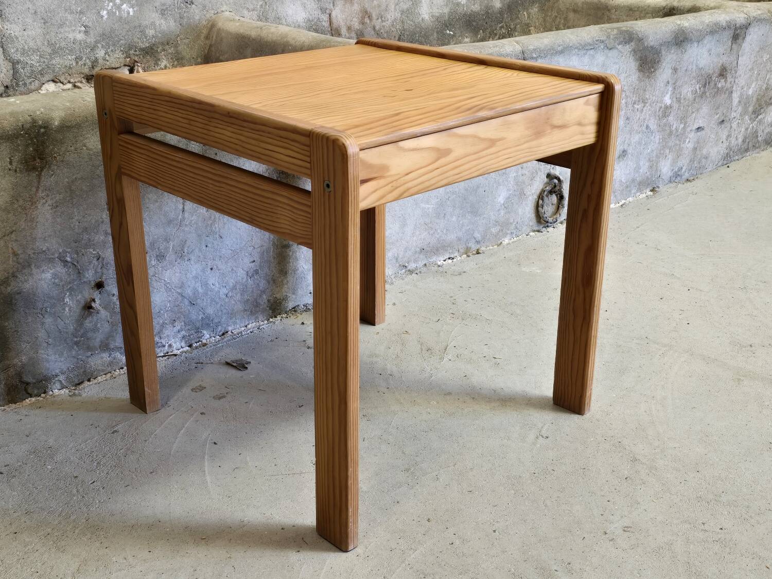 Coffee table, small pine side table 1970