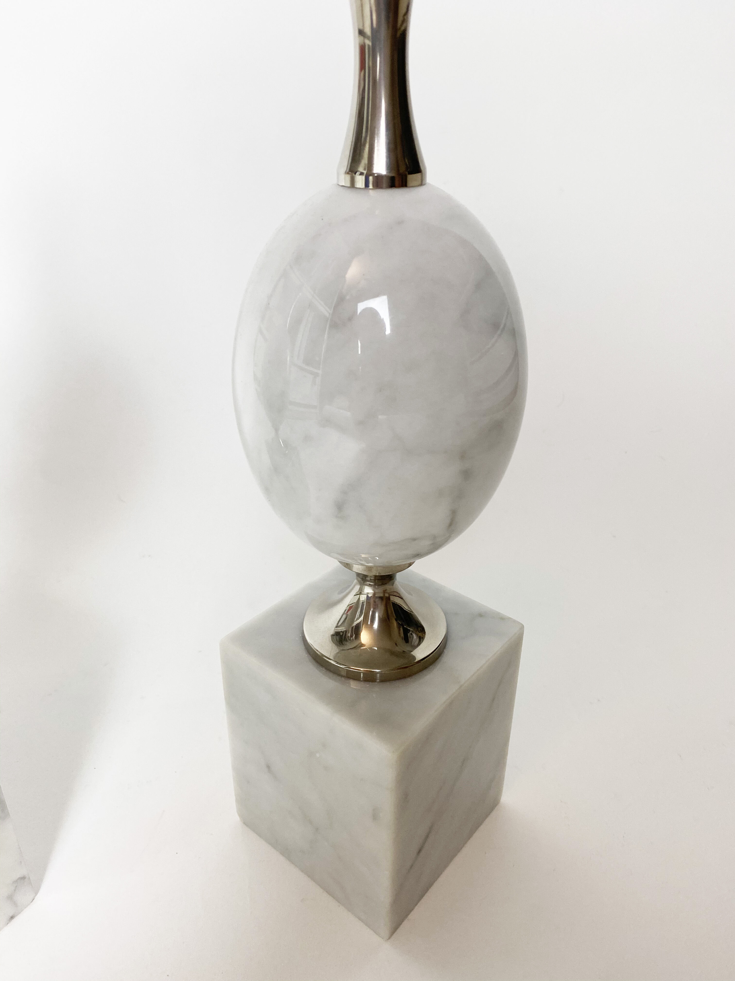 Pair of modernist egg lamp bases by Phillipe Barbier of the 60s in white Carrara marble.