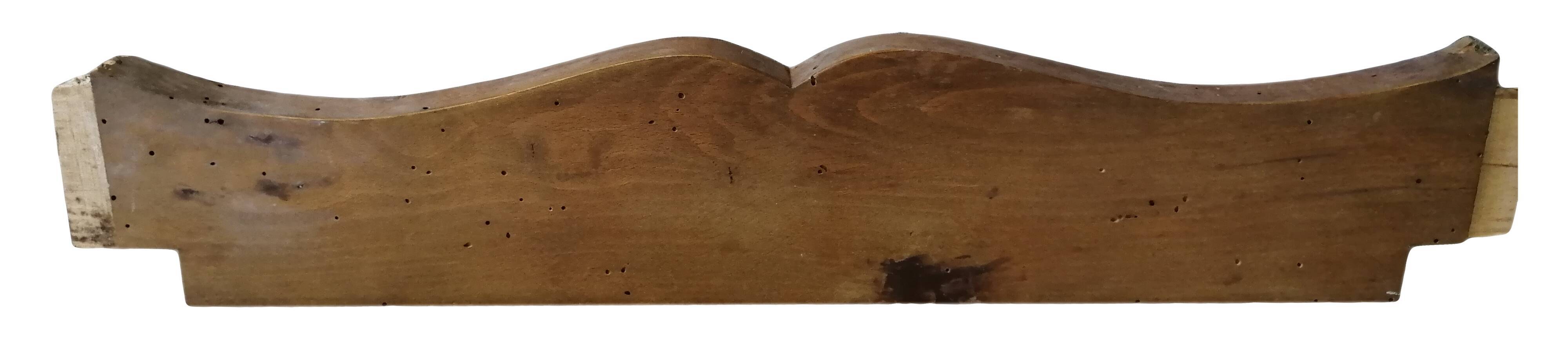 Fronton en bois