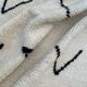 Tapis berbere blanc et noir moderne beni ouarain 200x300 cm