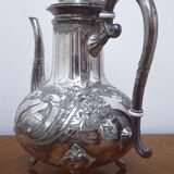Théière en métal argenté de style Louis XV