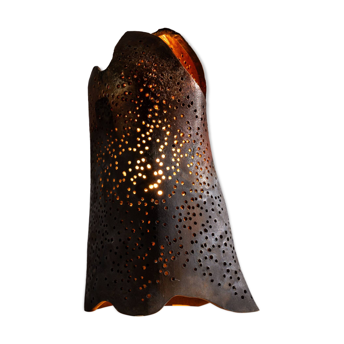 Sculptural ceramic table lamp