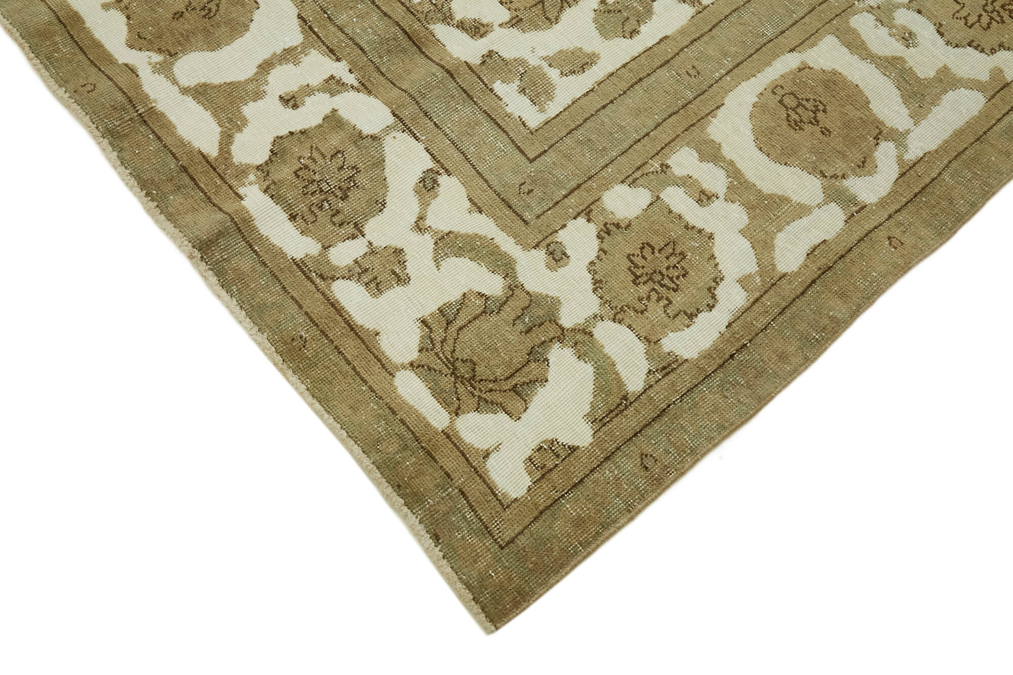 275 cm x 367 cm beige wool carpet