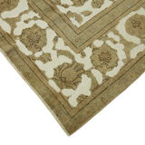 275 cm x 367 cm beige wool carpet