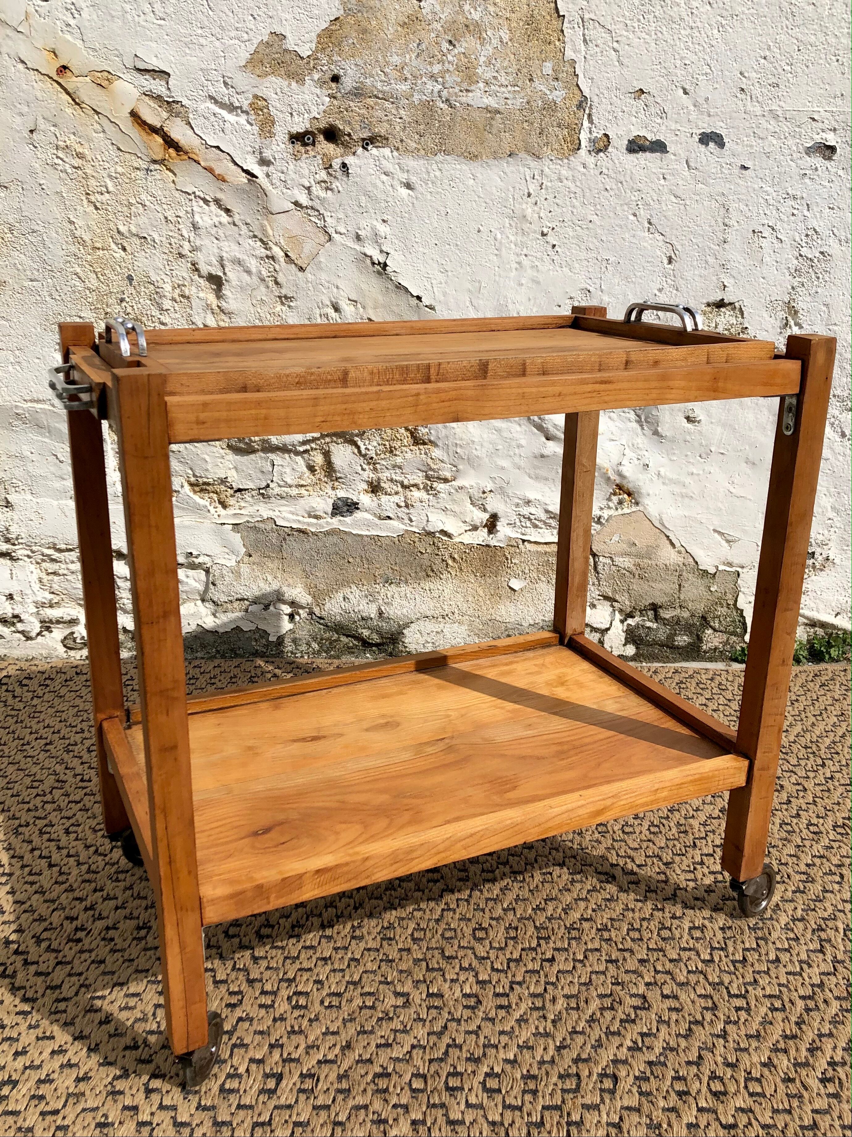 Vintage wooden wheel service