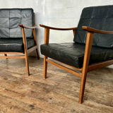 Pair of Thonet Boomerang armchairs designed by Antonin Suman
