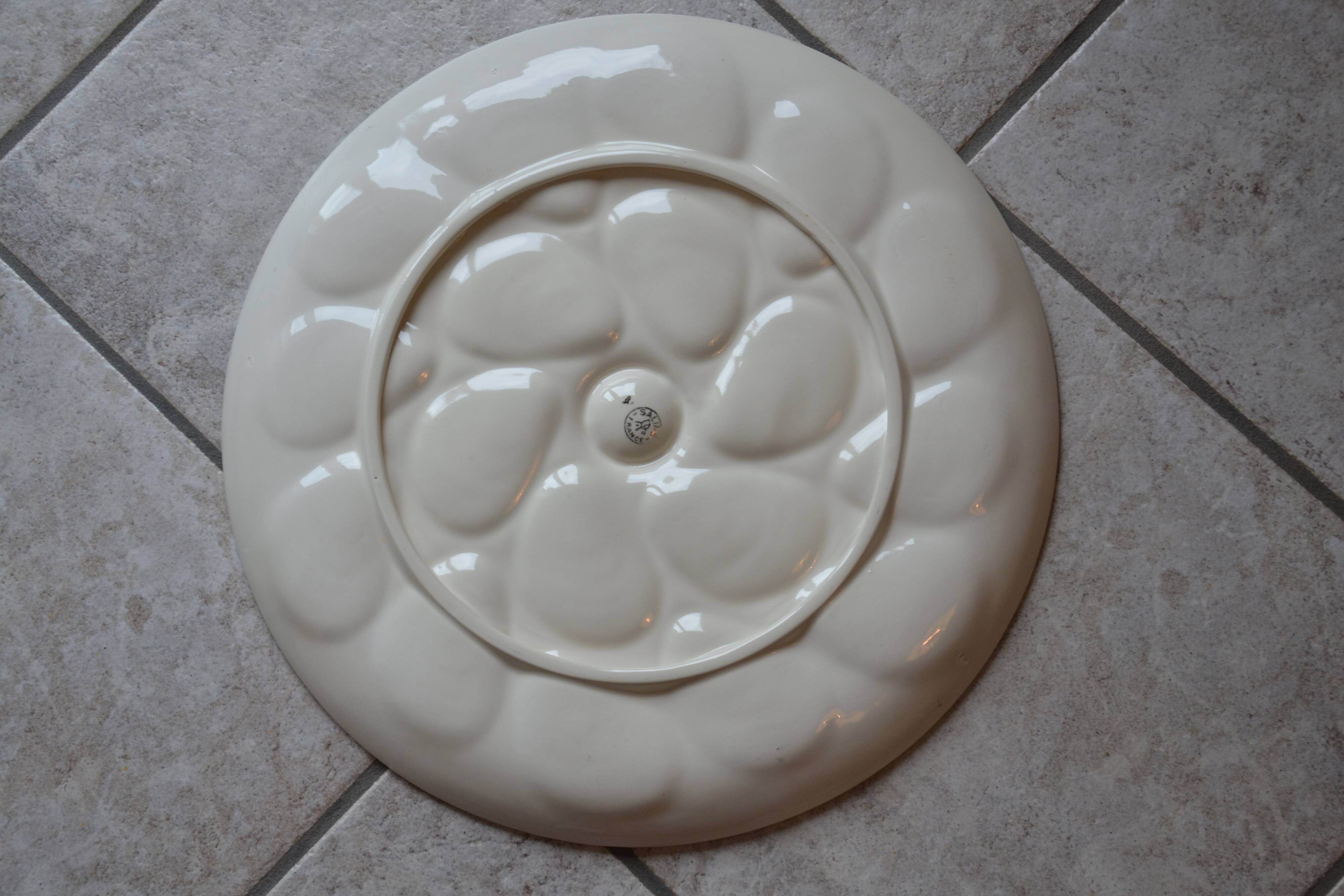 Ensemble assiettes et plat à huîtres Salins