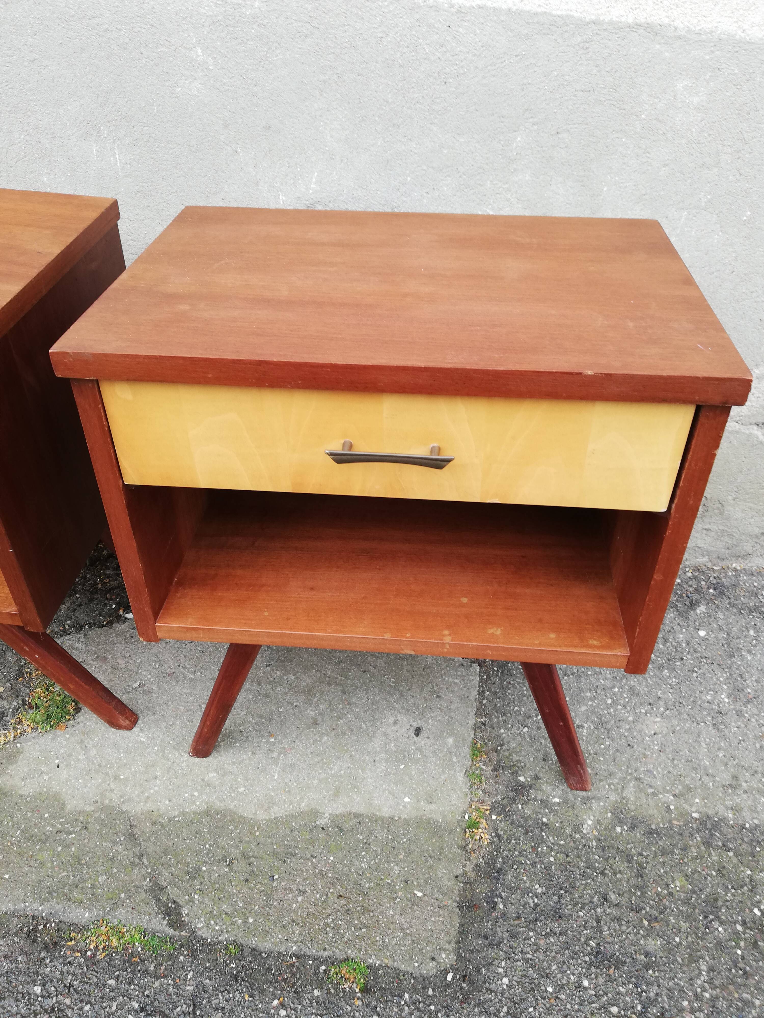 Pair of vintage bedsides 1 drawer