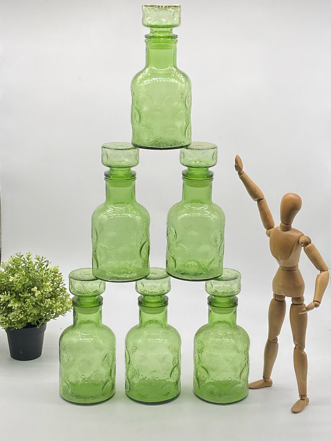 Vintage 1970 carafes / bottles / jugs, bubbled / textured glass