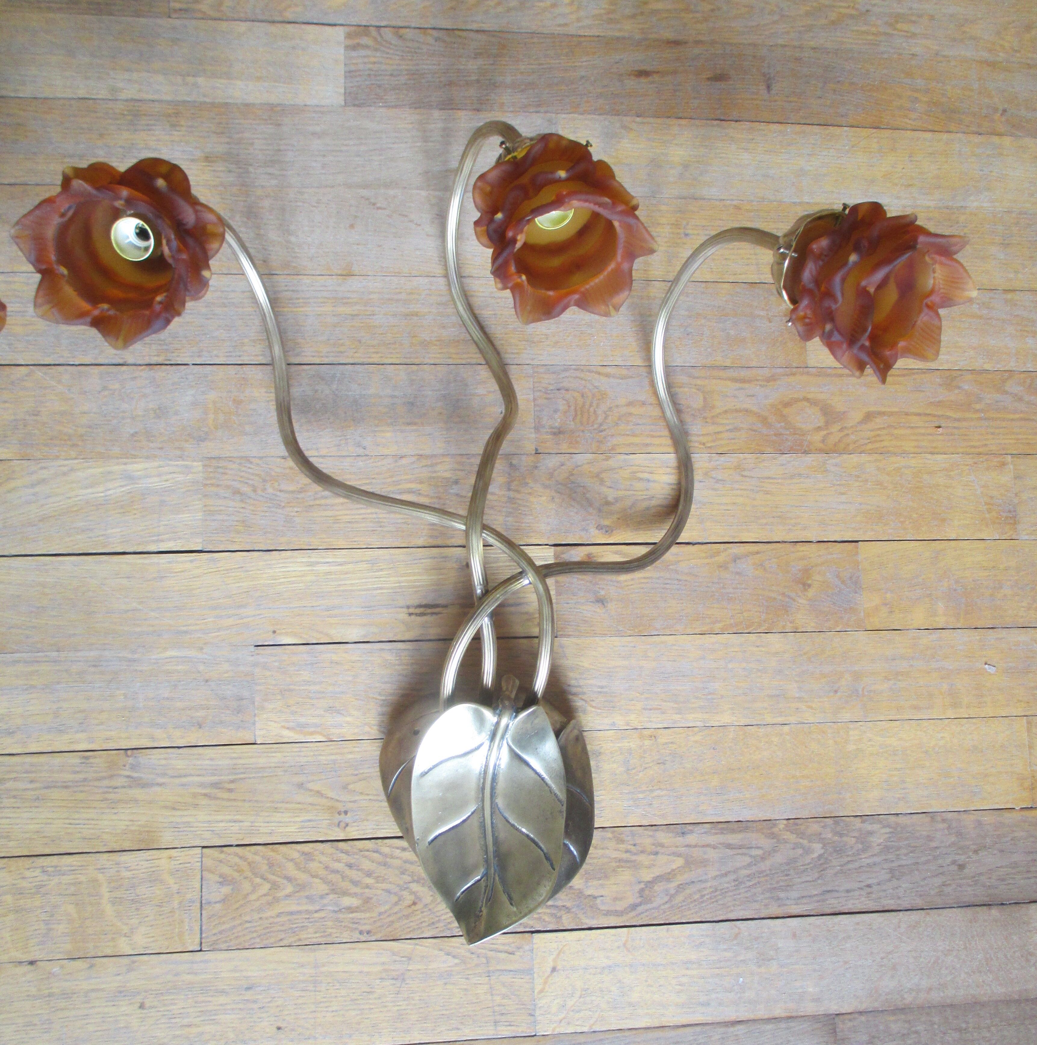 2 brass appliques leaves flowers tulip glass paste