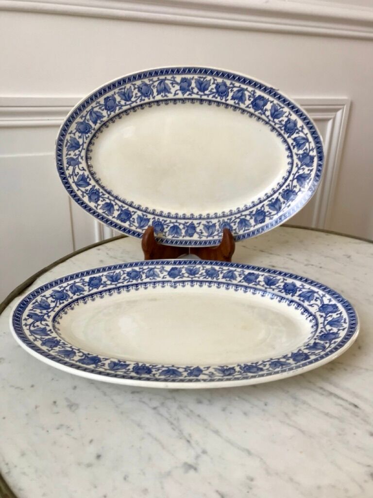 Duo of oval flat terre de fer u&c sarreguemines model "syrah" late nineteenth