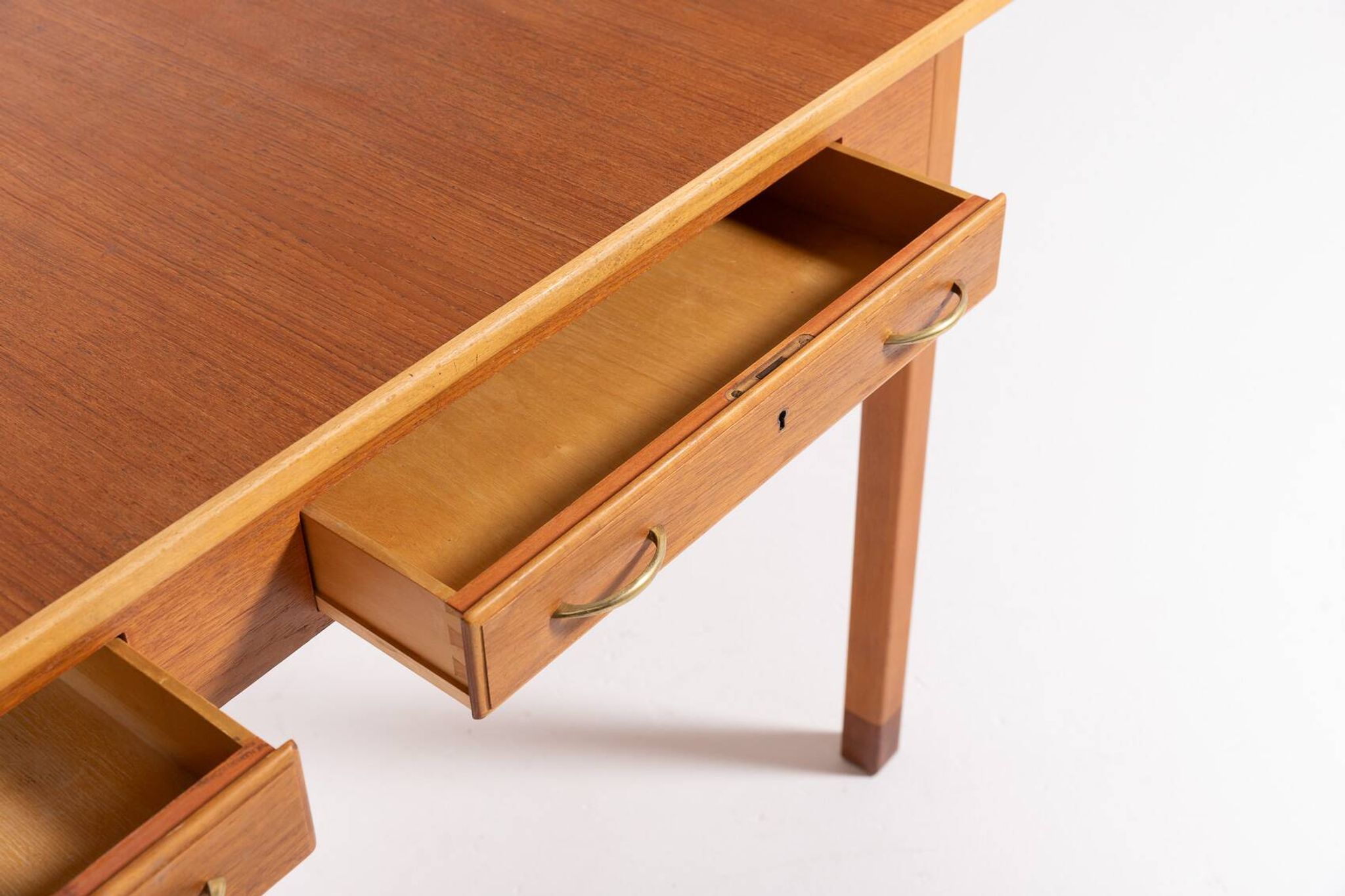Table extensible par David Rosen pour Nordiska Kompaniet, Suède 1950