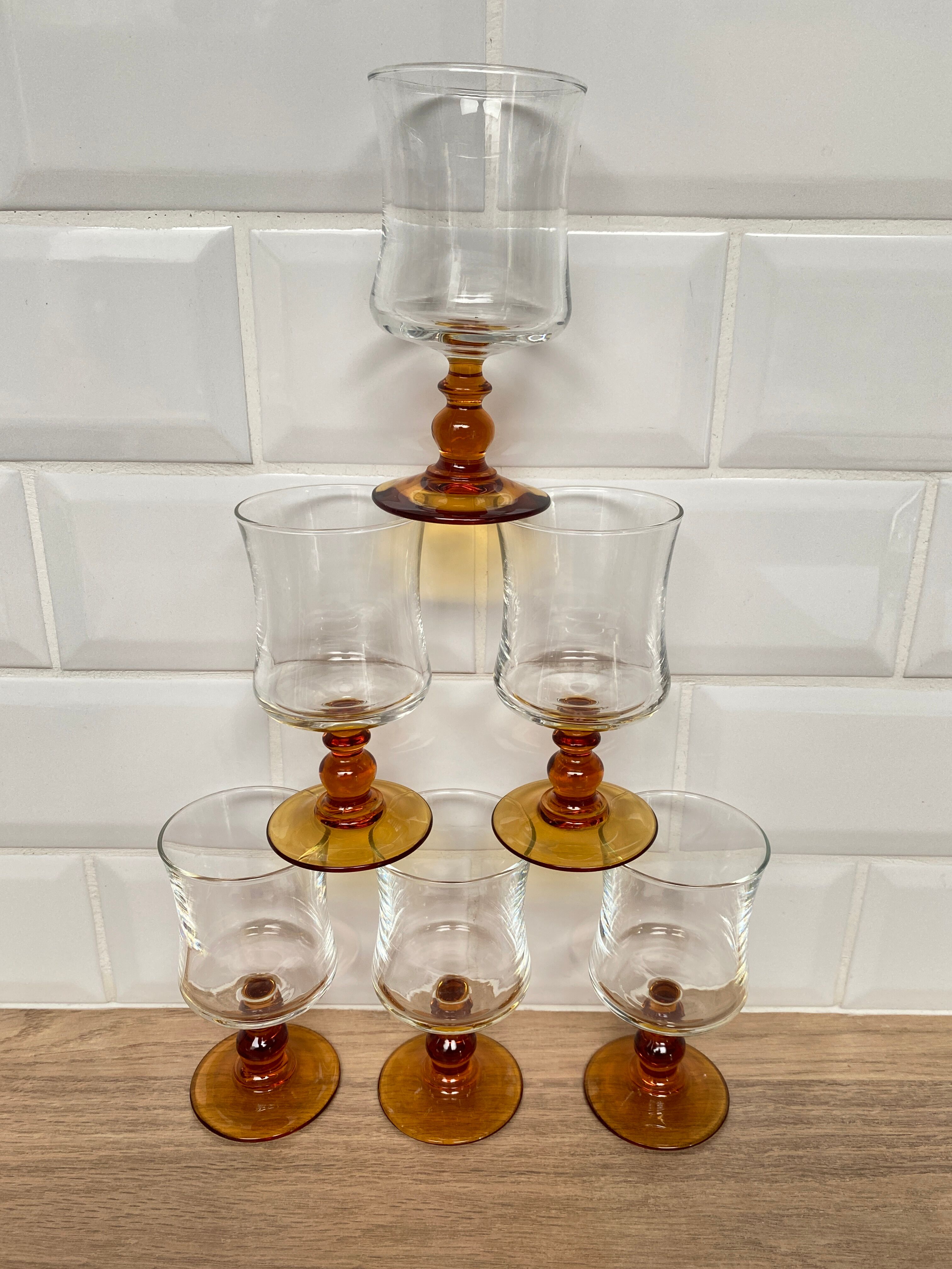 Set of 6 Luminarc white wine glasses Antique model