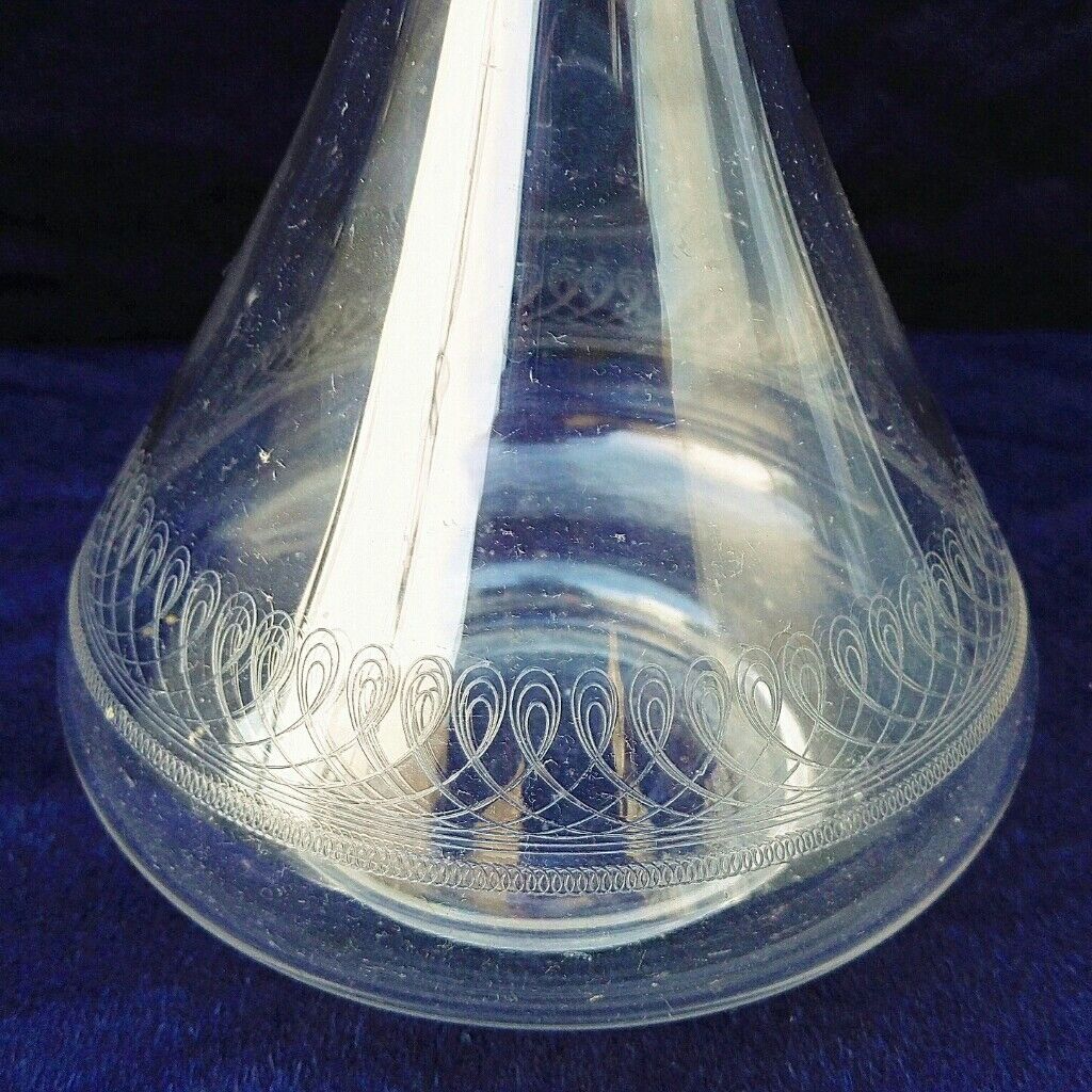 Carafe en cristal frise entrelacs vintage