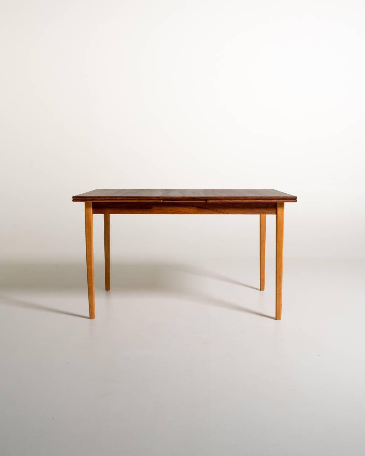 Extendable oak dining table, Scandinavia, 1960s