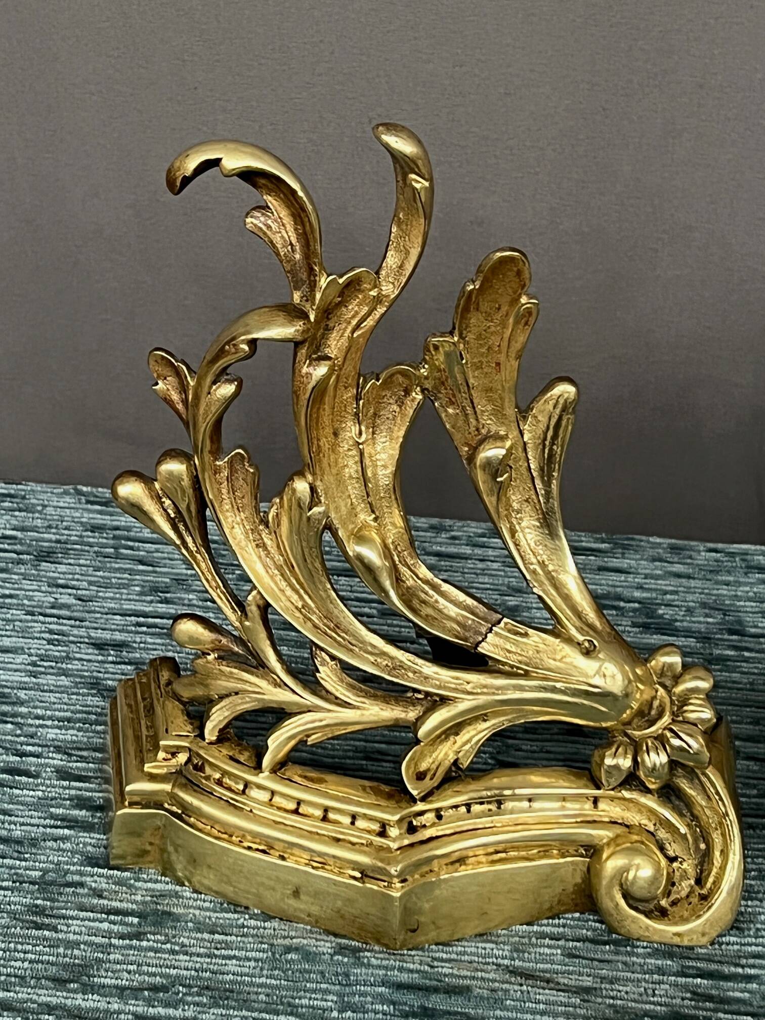 Décoration de cheminée. Bronze doré.