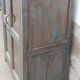 Petite armoire vitrée en bois