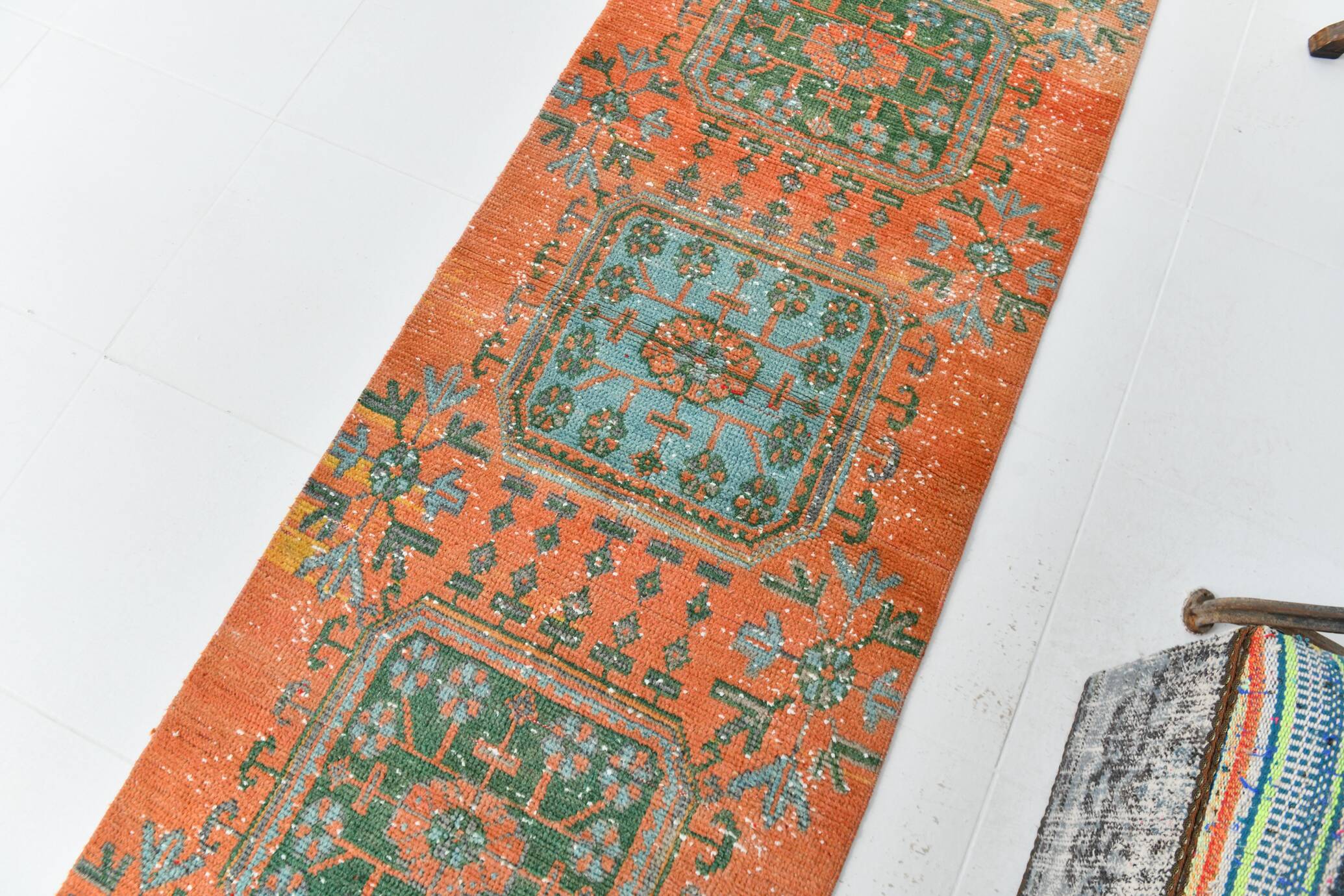 Tapis de couloir vintage antique orange corail, 74 x 334 cm