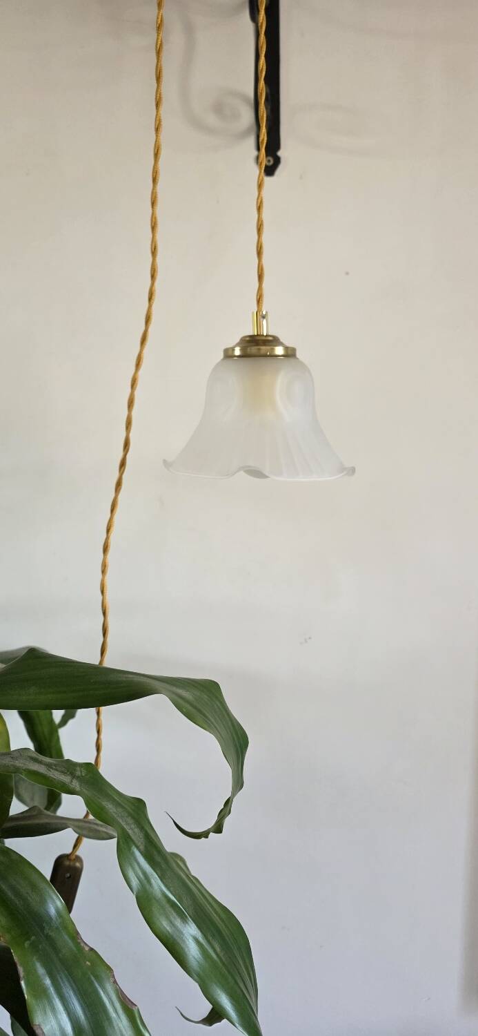 Art Nouveau Tulip Portable Lamp
