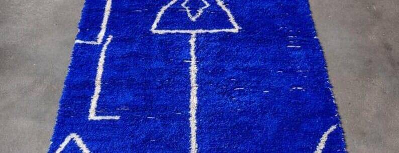 Handmade wool rug size 200 x 300 cm