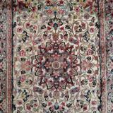Handmade Pakistani wool and silk rug 122x77cm