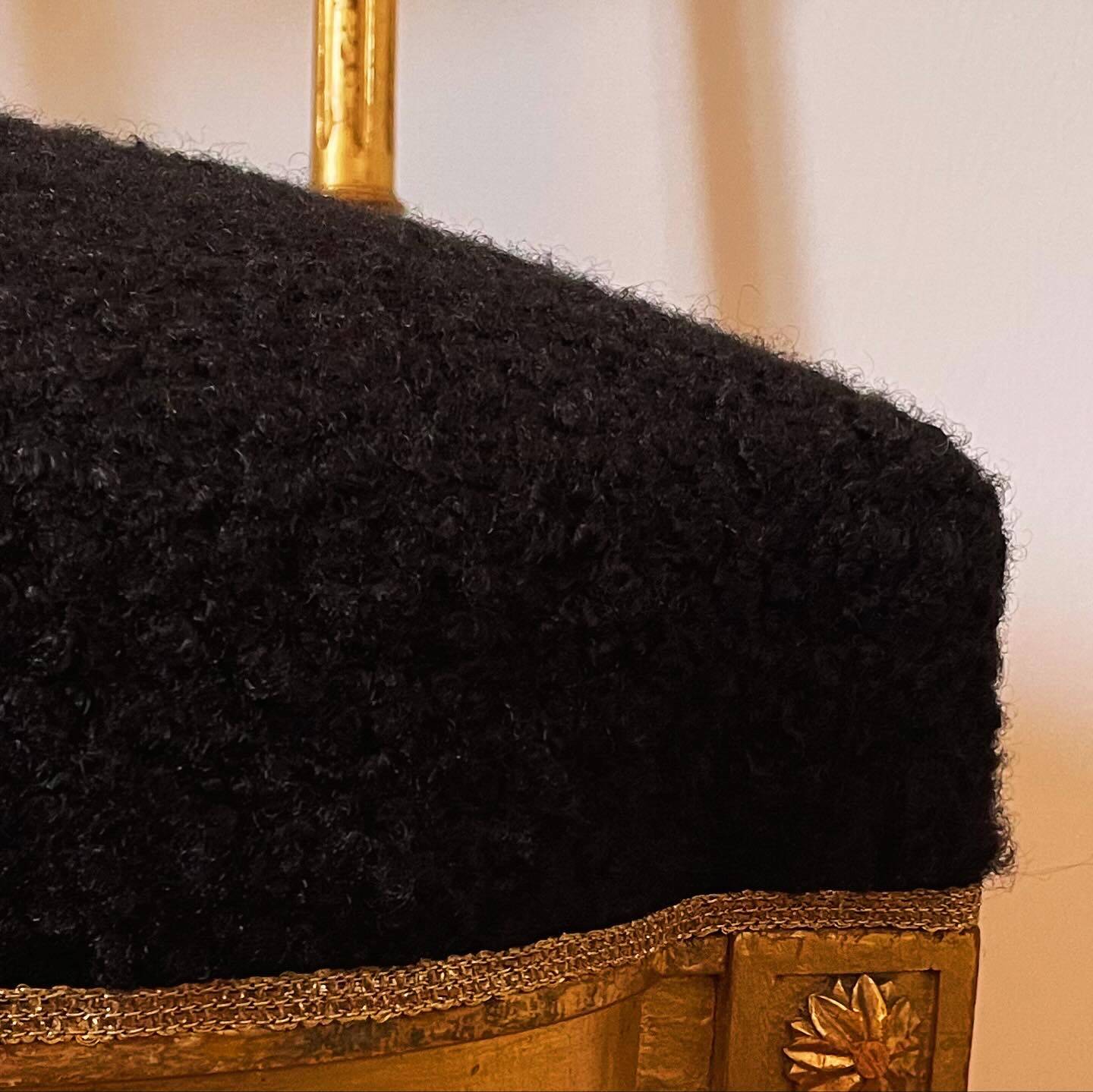 Flying chairs (bedroom chairs)