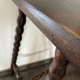 High tripod saddle stool