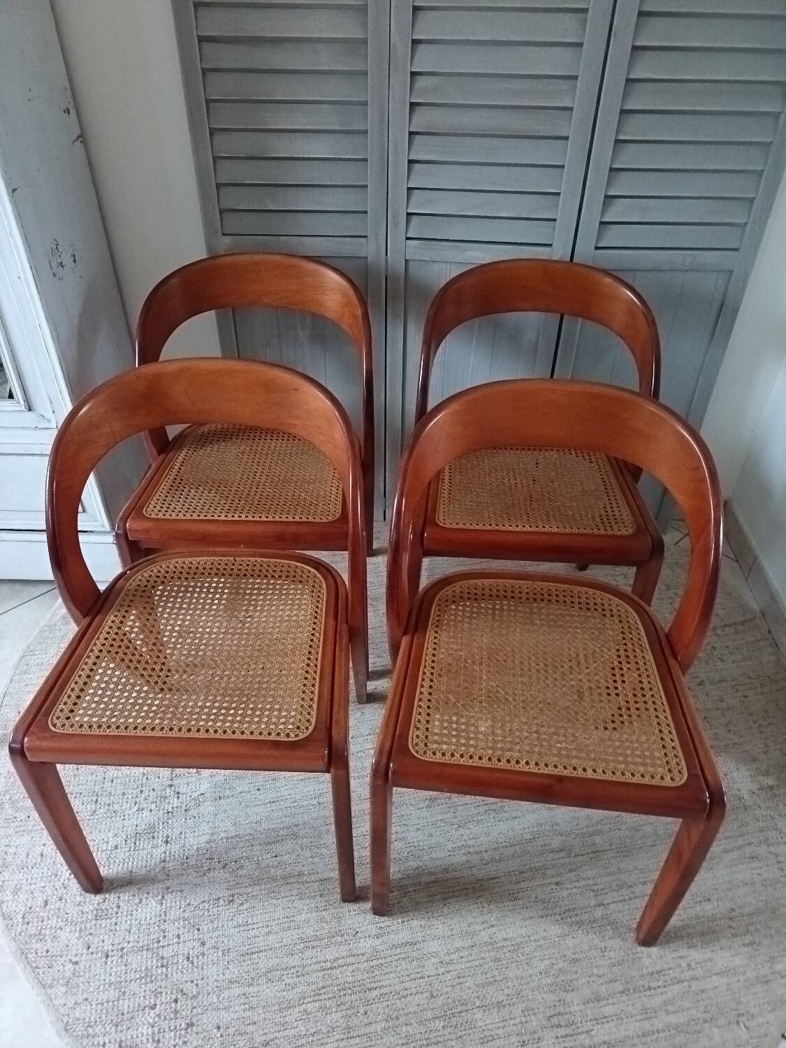 Baumann gondola chairs