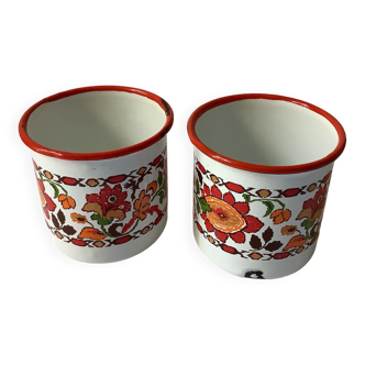 2 mugs en tôle vintage