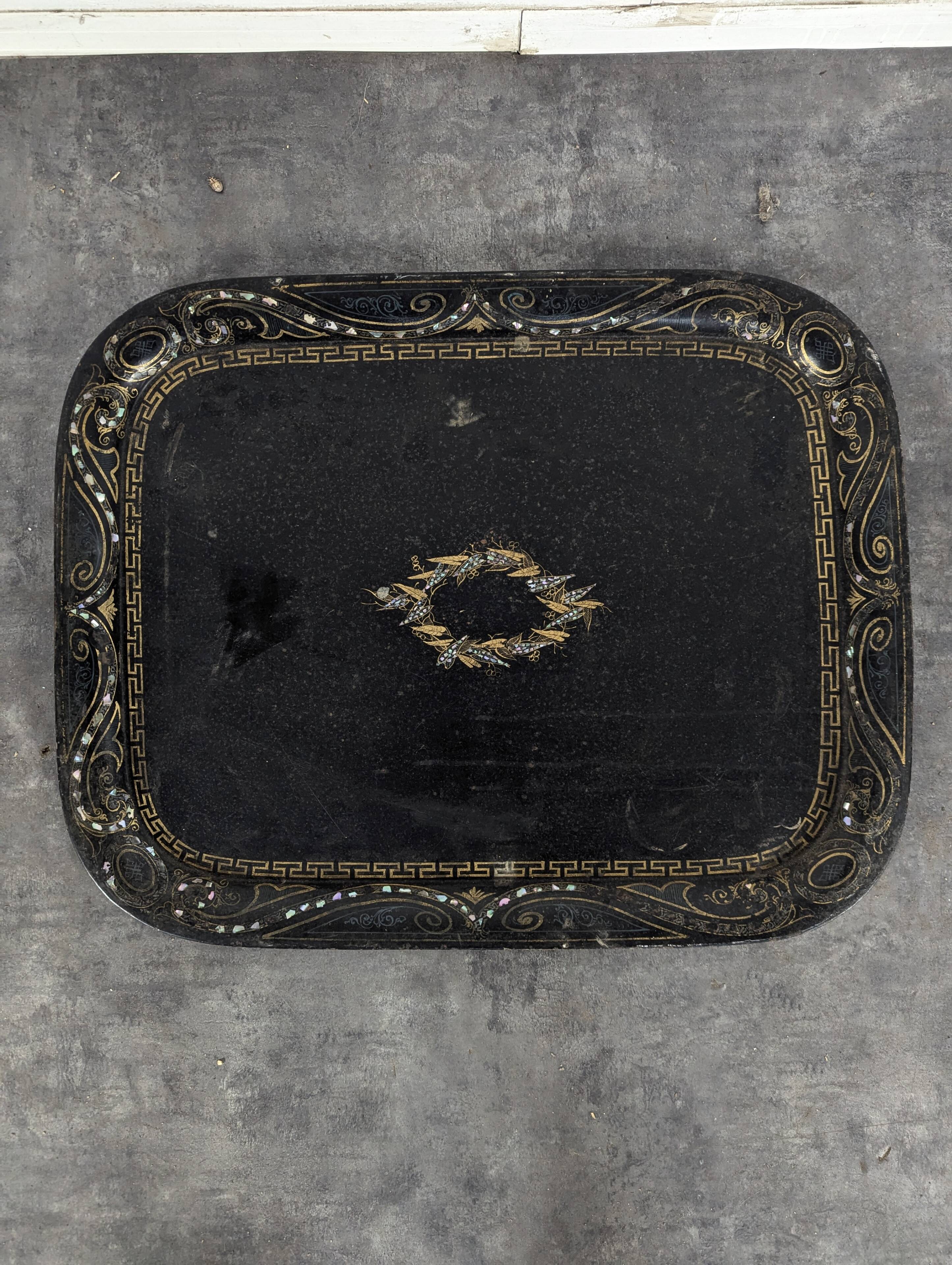 Tin plateau from the Napoleonic III era