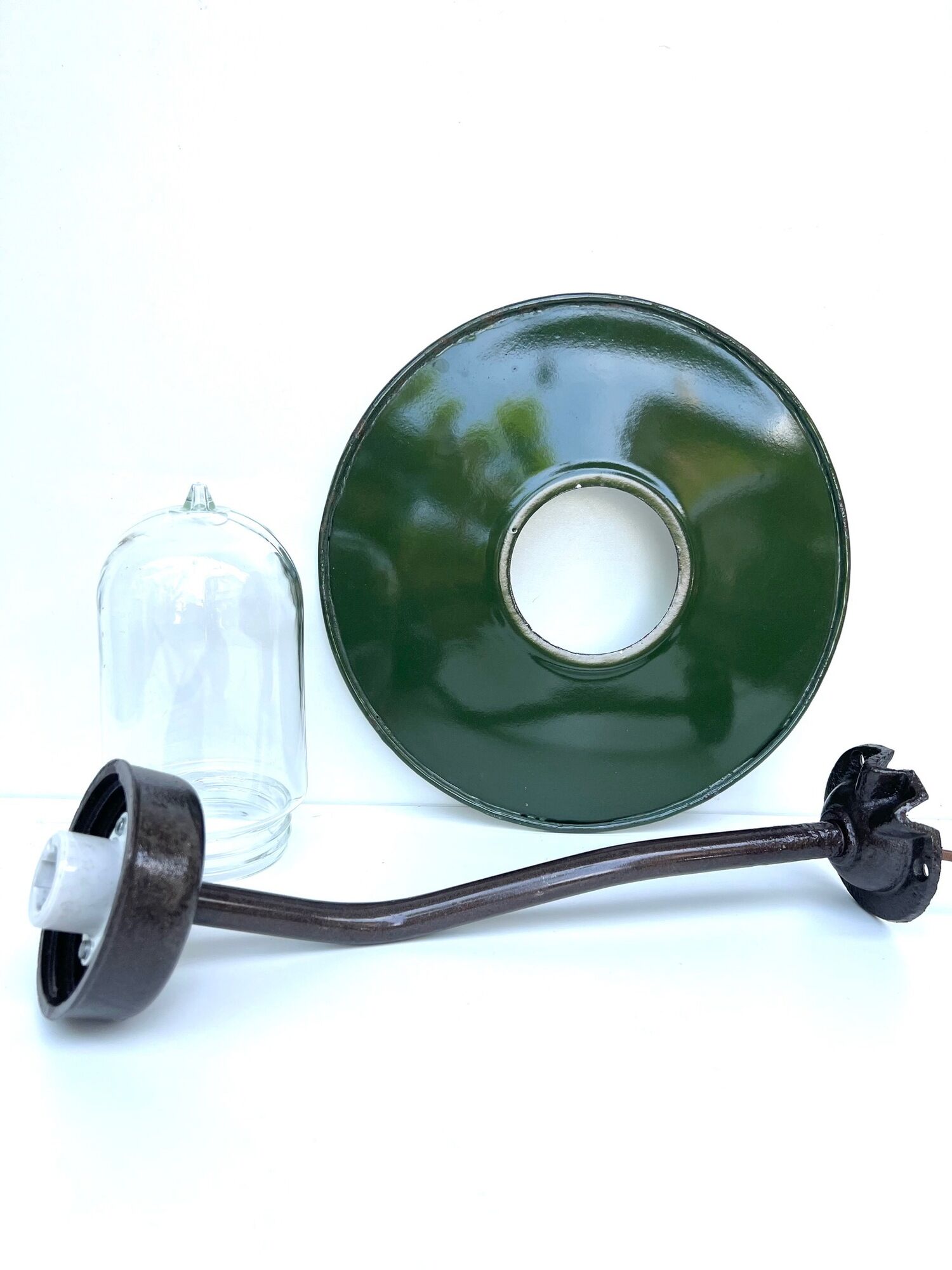 Wall lamp COL de Cygne in cast steel, fully restored 1920 1930