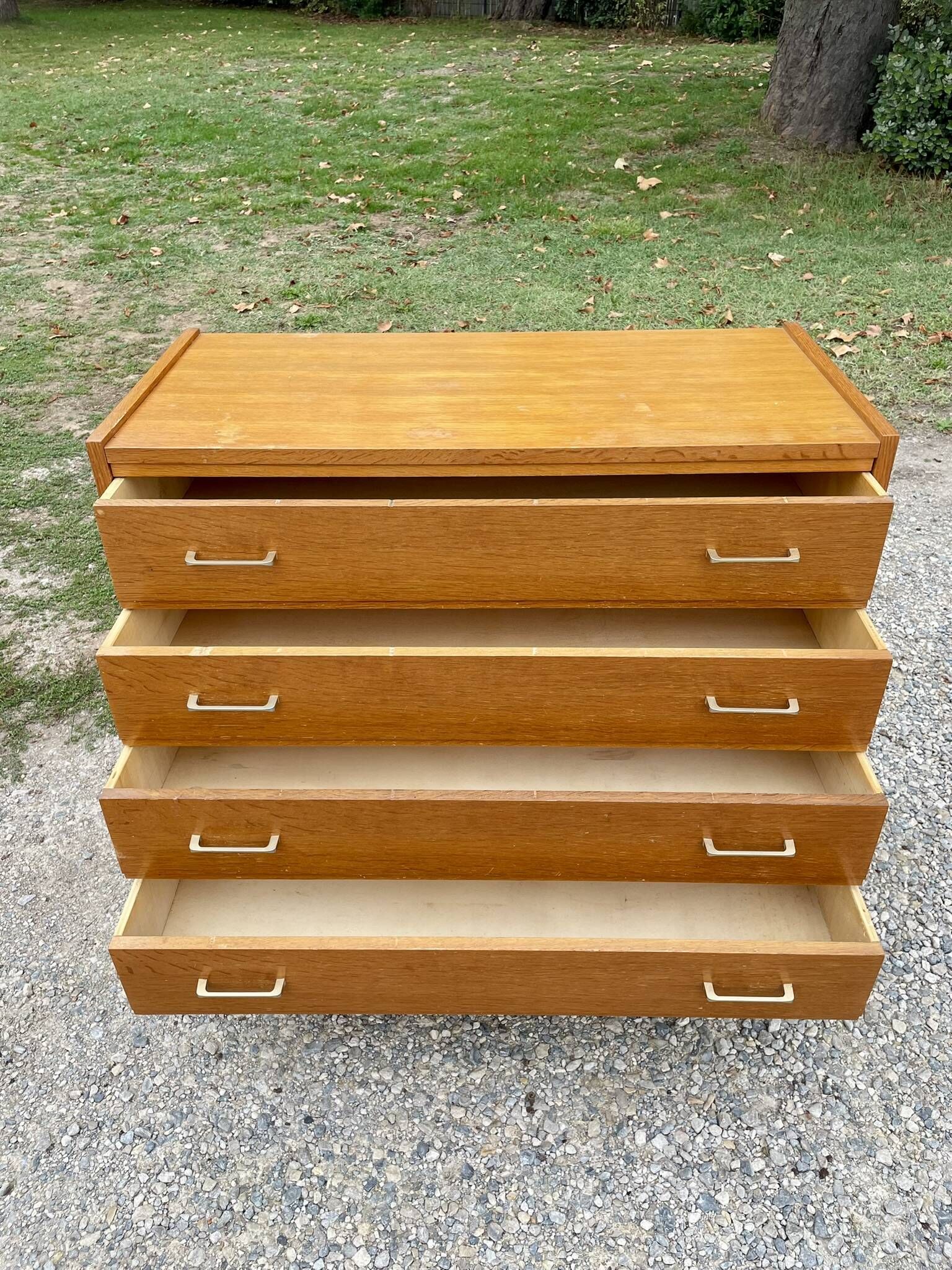 Vintage Mid-Century Scandinavian chest of drawers with tapered legs, 4 drawers, Oak, 1950s.