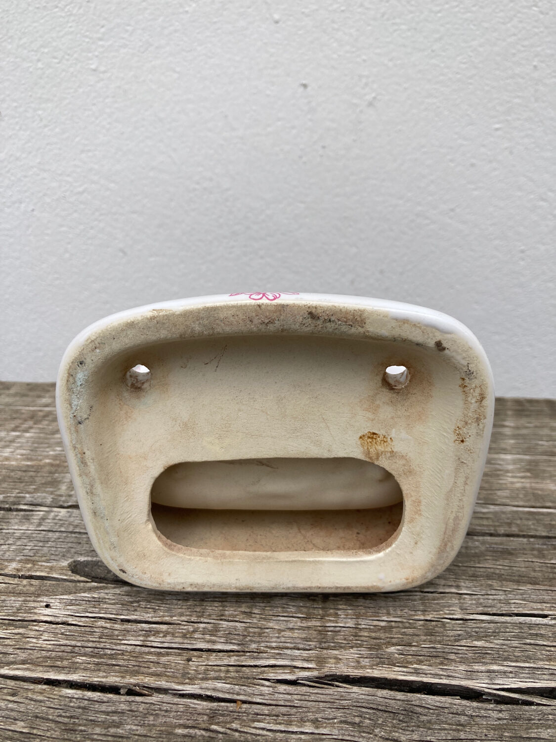 Wall soap holder in Paris porcelain