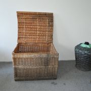 Large brown wicker basket with lid — vintage 1940s style, Czech Republic