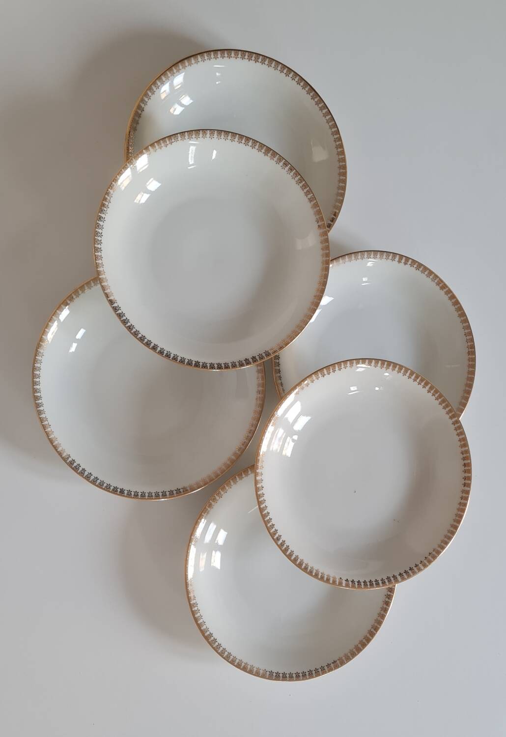 Set of 6 porcelain plates