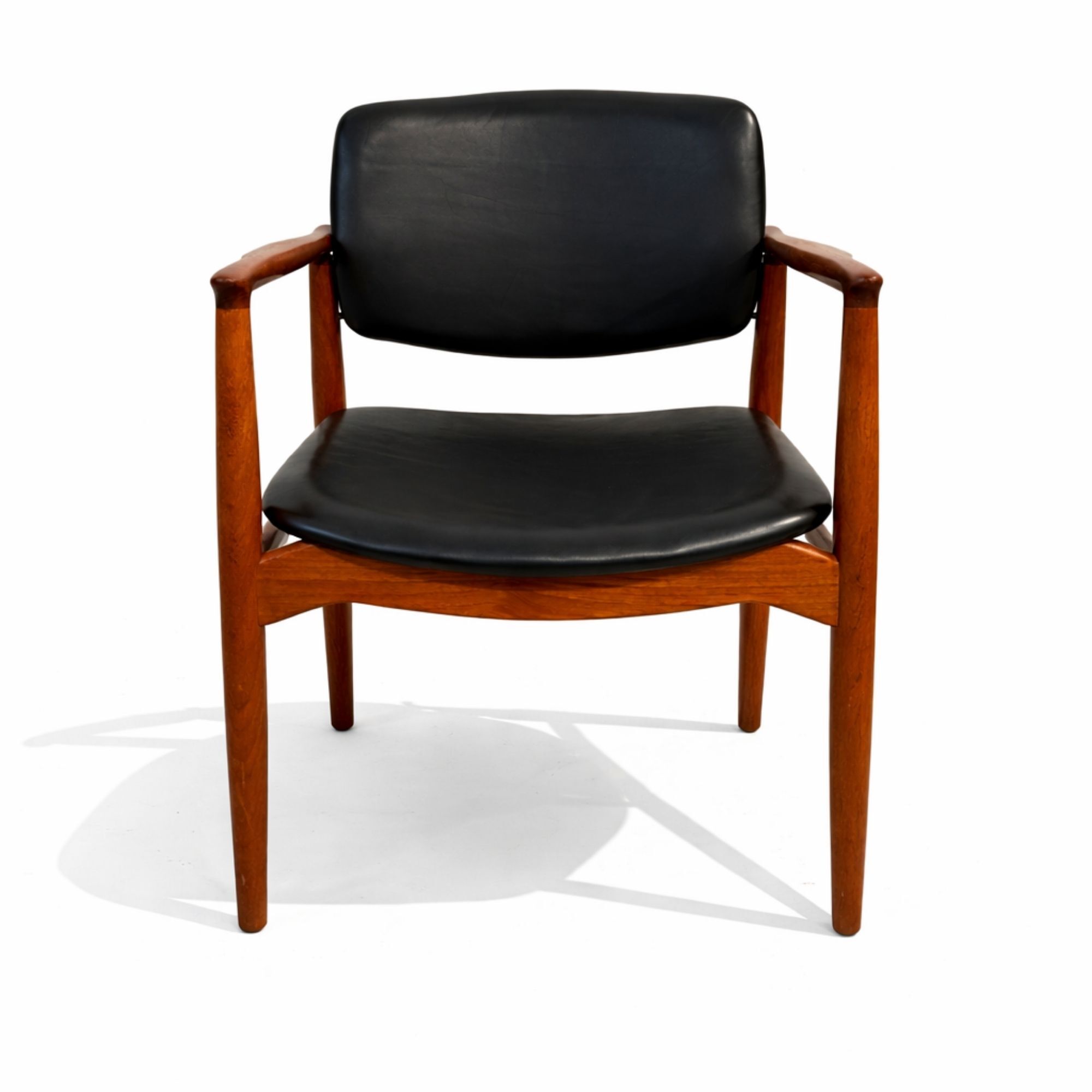 Captain chair by Erik Buch