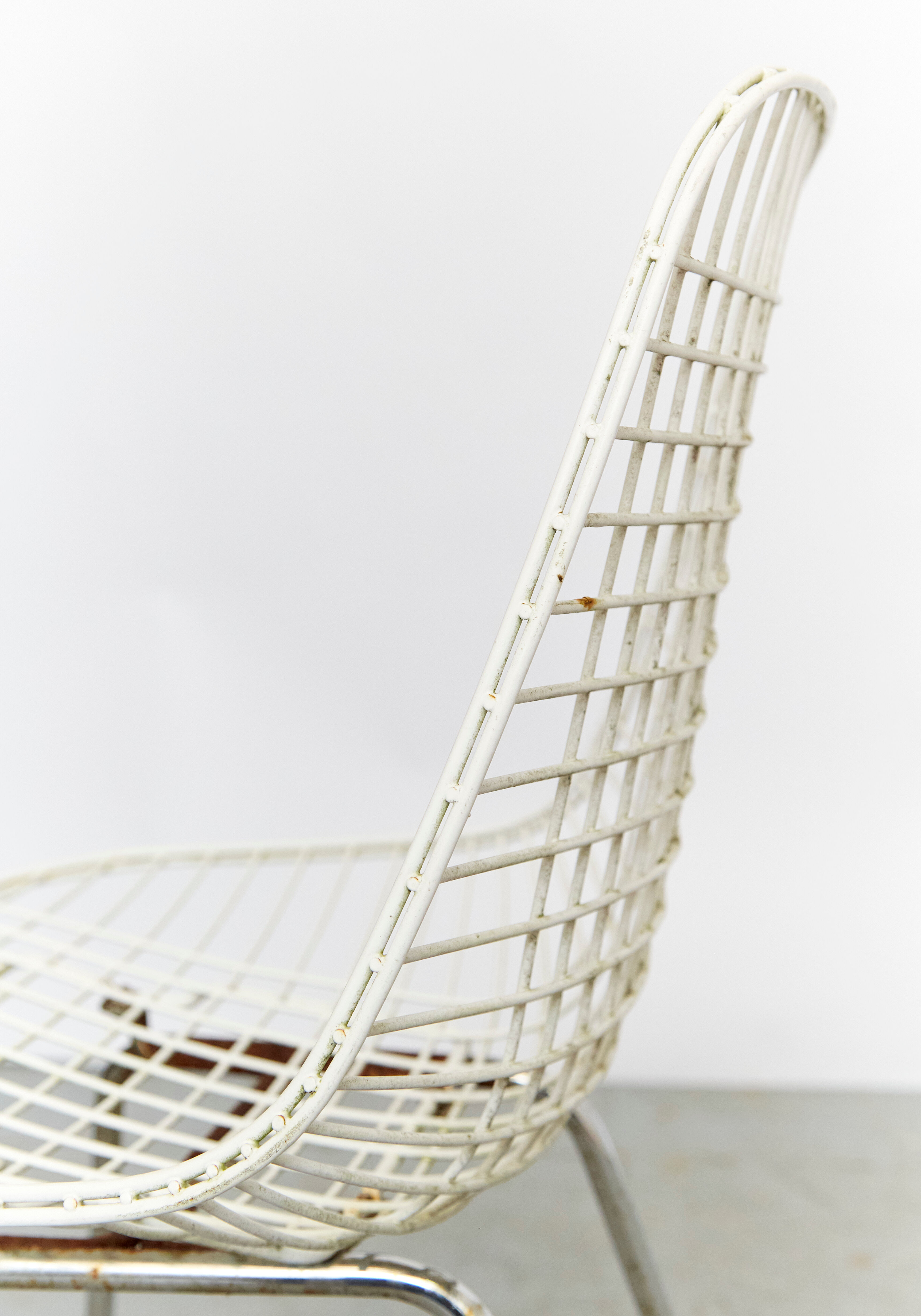 DKR Wire Dining Chairs by Charles & Ray Eames for Herman Miller