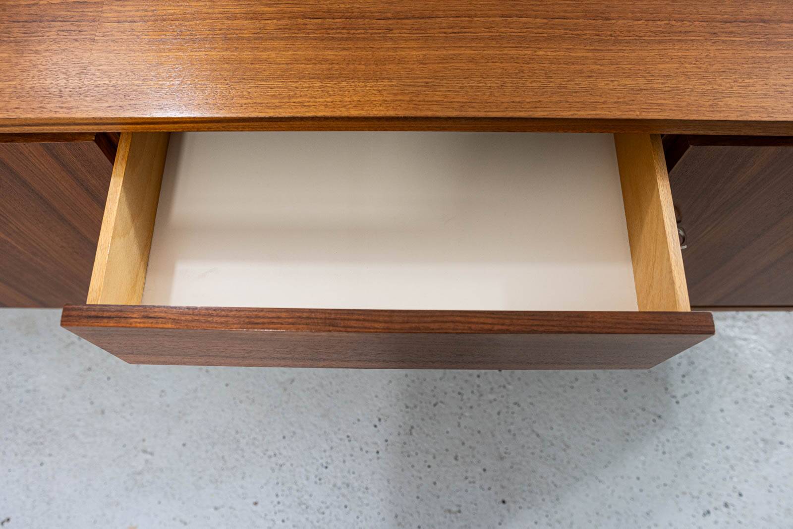 Buffet long vintage de marque SFM, Pologne, années 1970