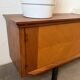 Enfilade basse vintage peu profonde